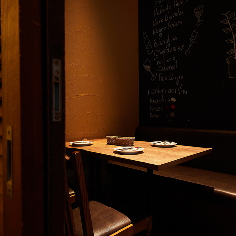 世界コンぺティション最優秀賞pizza【D.O.C】が大好評！完熟チェリートマトの甘みが◎