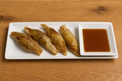 鶏皮餃子