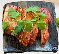 55　味付け鶏もも焼/56　蒸し海老盛り