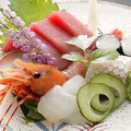 料理メニュー写真&nbsp;【おまかせ盛り合わせ】お一人様お刺身盛り