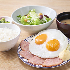 ハムエッグ定食