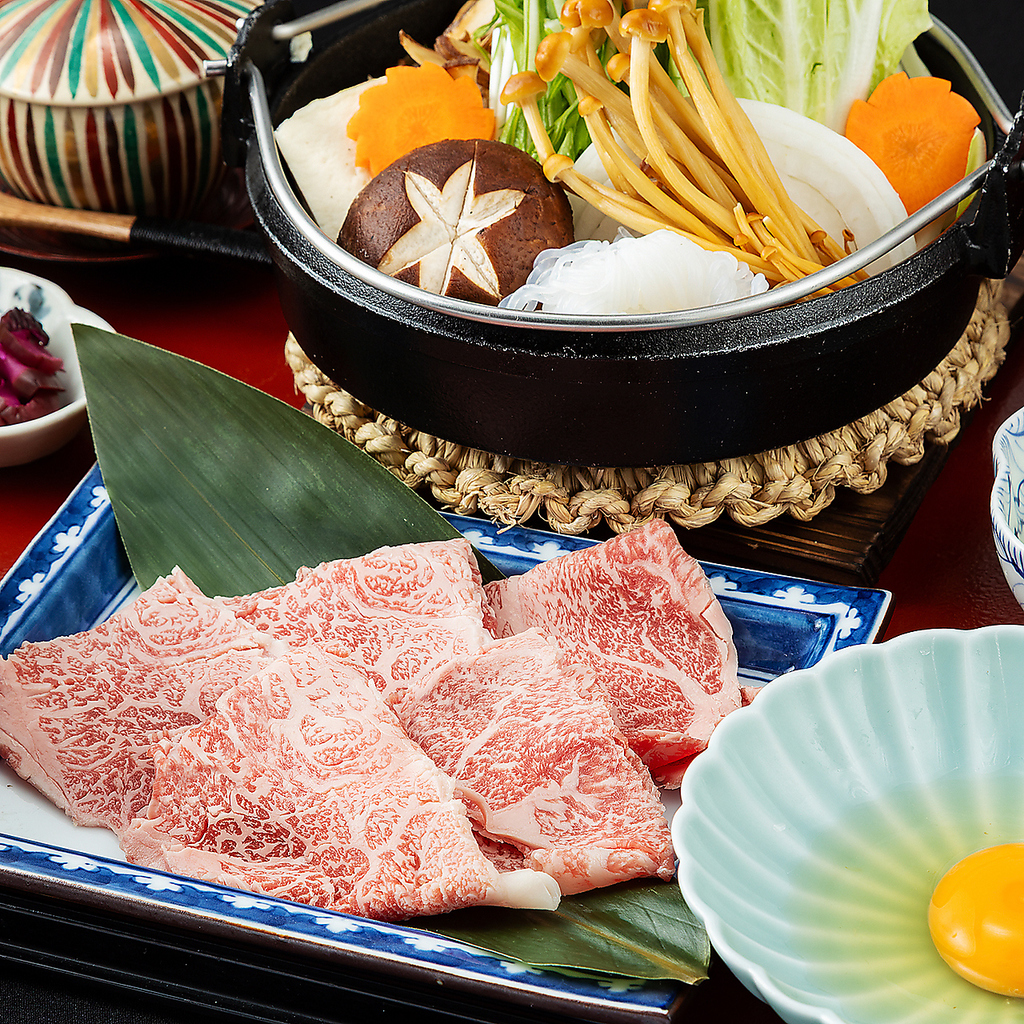 ●九州産『黒毛和牛』を使用した『和牛すきやき』を御用意致しております！