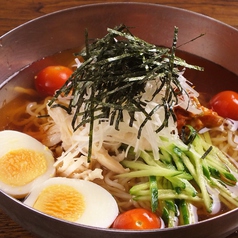 冷麺 (醤油・胡麻)