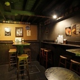 会社帰りに気軽に立ち寄れる、雰囲気抜群の隠れ家的な大テーブル席です。グループでのご利用にも最適です♪