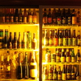 オーナーさんはビアバーで働いていた経験もあり、ドラフトビールをはじめ、ベルギー・アメリカ・イギリスなど世界各国のビールを常時50種以上揃えています。