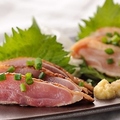 料理メニュー写真&nbsp;【鹿児島県産 知覧鶏】もも&むねのタタキ