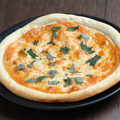 お餅と明太のマヨピザ