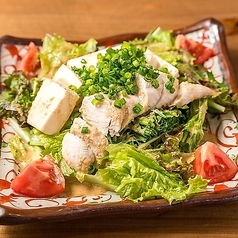 豆腐と笹身のサラダ