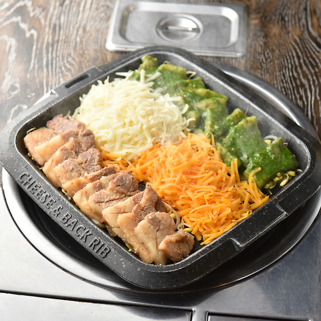 【新宿西口徒歩3分】人気のサムギョプサル食べ放題&本格韓国料理の店「韓家」