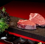 最高級の阿波牛ステーキ。匠リブロース・匠赤身ランプ・匠シャトーブリアンの3種のメインよりご選択
