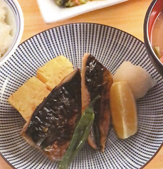 塩鯖とだし巻玉子と具沢山みそ汁定食