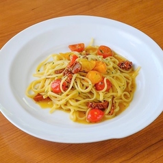 セミドライトマトのアンチョビオイルソース