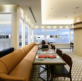 エイス シー オイスター マーケットキッチン 阪急うめだ本店の雰囲気3