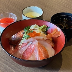 海鮮丼ランチ