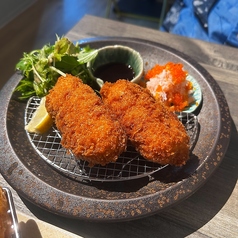 本気のズワイガニフレーク&串八特製どろソースのカニクリームコロッケ