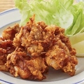 料理メニュー写真 鶏の唐揚げ(ジューシーな鶏の唐揚げ！)