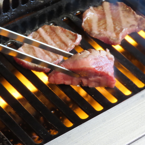 和牛にこだわった【焼肉居酒屋】