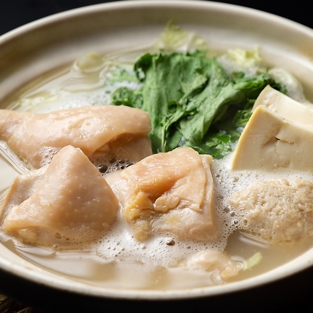 ●福岡産糸島とりを使用した『糸島鶏の水炊き』を御用意致しております！