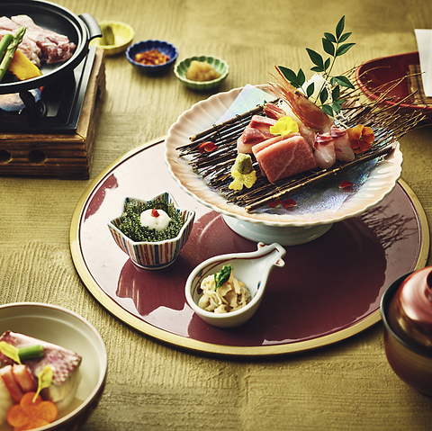 日本料理だけでなく沖縄料理も味わえるちょっと贅沢なホテルレストラン。