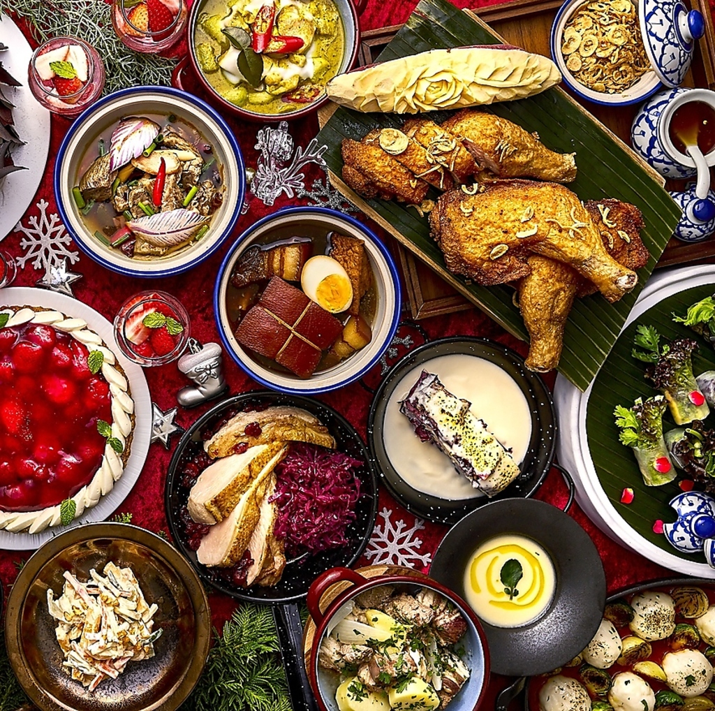 タイ料理やステーキなど豪華なランチメニューを掛け合わせ、スイーツもランチも同時に楽しめます！