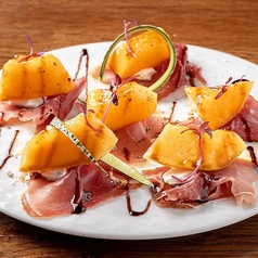 生ハムと赤肉メロン、マスカルポーネ