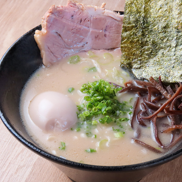 3代目〆豚のおすすめ料理1