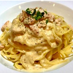 サーモンのクリームパスタ