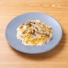 きのことゴボウのクリームパスタ