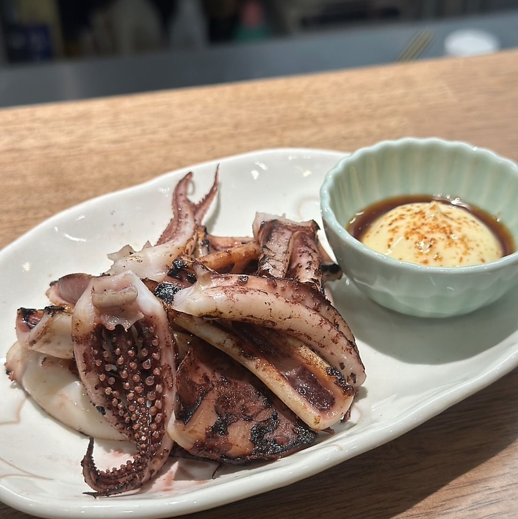 いか焼きは選べる2つの味付が魅力！七味マヨのクリーミーさと屋台風の香ばしさを楽しめるのが嬉しい