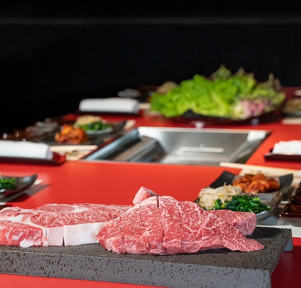 各種ご宴会や会社接待・会食、大人デートや肉好き大人女子会など、様々なシーンでご利用いただけます