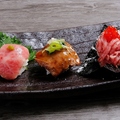 料理メニュー写真&nbsp;和牛生タン寿司の食べ比べ盛り