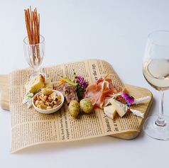 本日の前菜盛り合わせと福岡醸造ワインセット