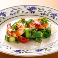 【旬の野菜を使用】エビのグリエ