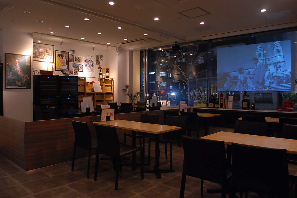 Italian Bar La Famiglia  t@~[A