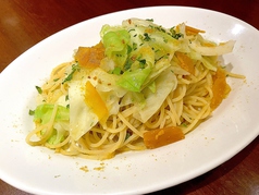 スパゲッティー、カラスミとキャベツのアーリオ・オーリオ