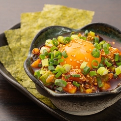 サーモンアボカドユッケ