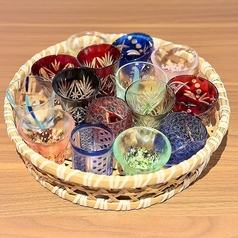 日本酒の種類豊富にそろえております