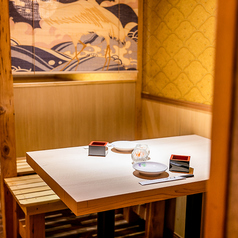 落ち着いた雰囲気でお楽しみ頂ける2名様用のカップルシート個室も完備しております！東京駅や日本橋近辺でのデートに最適◎