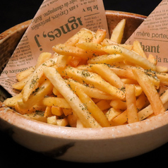 名物フライドポテト(しあわせバター)