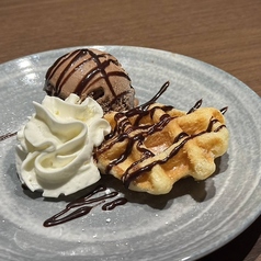 ショコラ　ワッフルサンデー