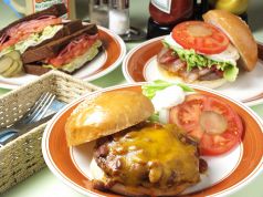 HAMBURGERS&SANDWICHES FURUSATOの写真2