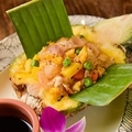 料理メニュー写真 パイナップルボート炒飯