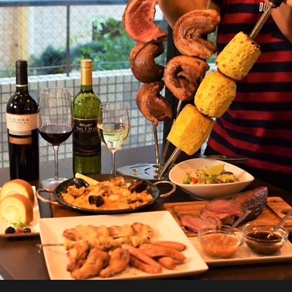 横須賀中央駅に構えるグリル＆バー★飲み放題＆食べ放題が楽しめる♪