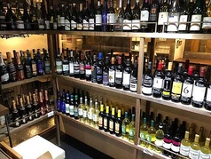 充実のワインセラーからお好みのワインをお選びください