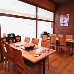 しゃぶ鍋ビュッフェ NS+ エヌエスプラスの雰囲気2