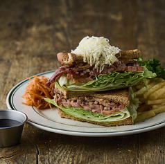 MAPLE BUTTER B.L.T.