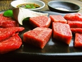 料理メニュー写真 本日の赤身肉3種盛