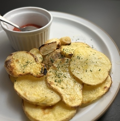 北海道産ジャガイモとニンニクのロースト