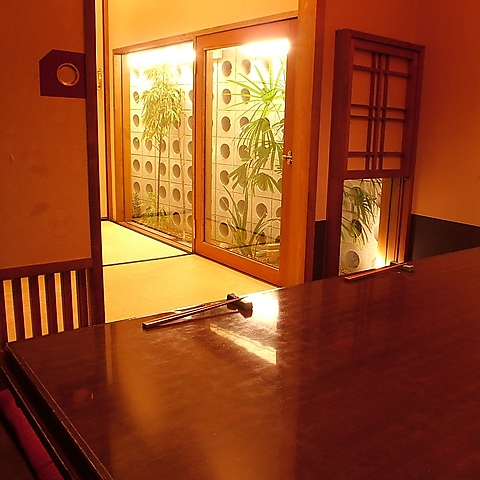 てまりの飲み放題付コースは5000円～ご用意！堀りごたつ個室でごゆっくりお寛ぎ下さい