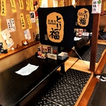 掘りごたつなので足をのばしてくつろいで♪おいしい焼鳥を食べて♪